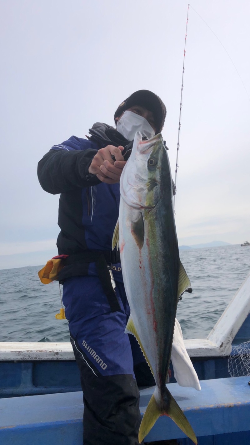 三重県鳥羽市 海栄丸の船のませでメジロ・マダイ釣果