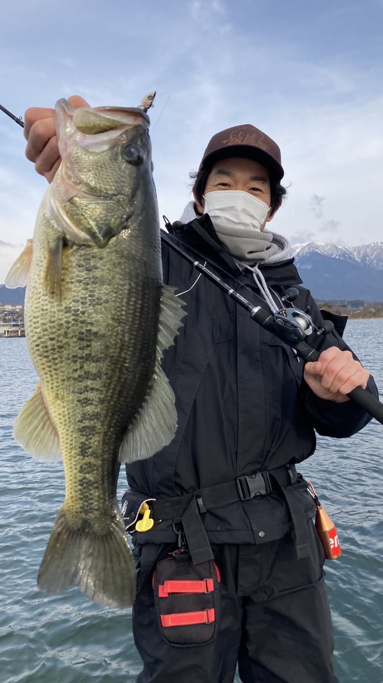 滋賀県琵琶湖北湖レークマリーナのルアーでブラックバス釣果