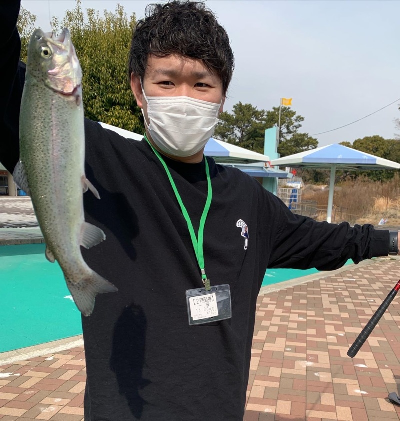 大阪府豊中市のトラウトでアマゴ・レインボートラウト・岩名釣果
