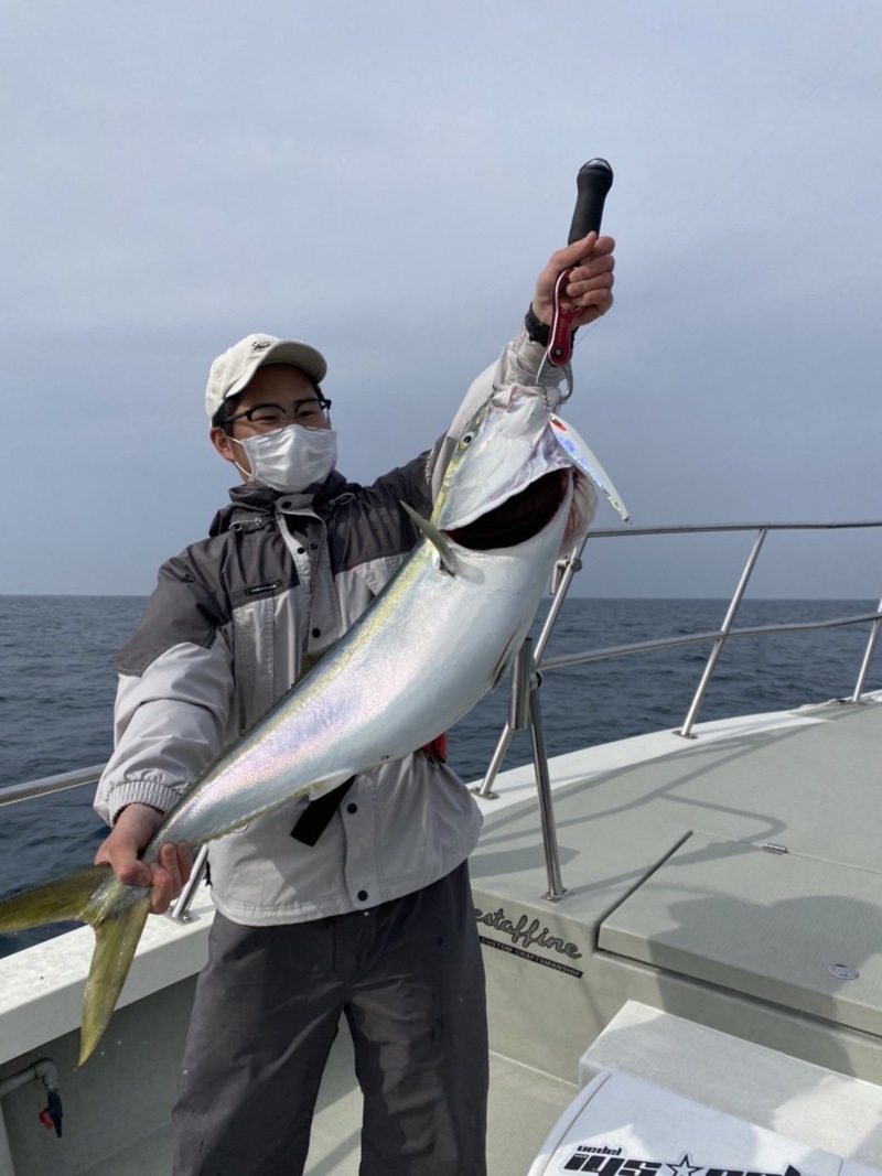 京都府宮津 エビスのジギングでブリ釣果