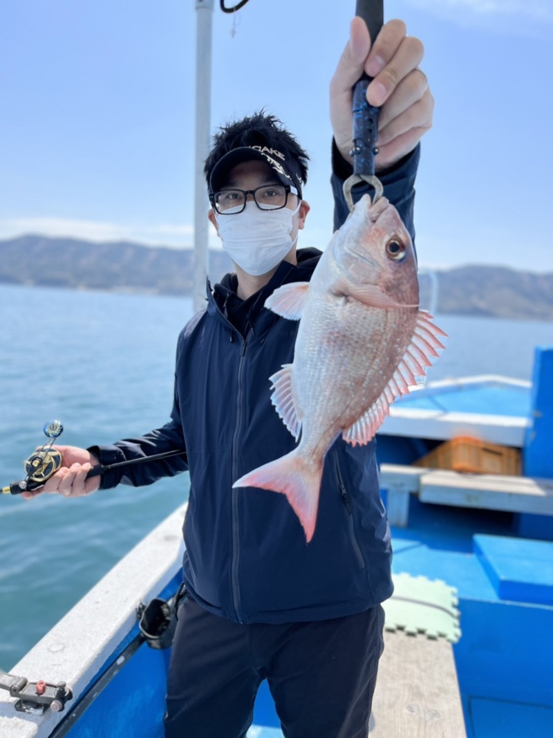 大阪府小島沖 海桜丸の船釣りで真鯛 アジ釣果