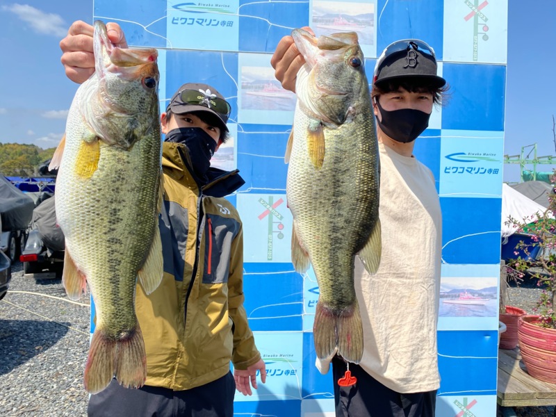 滋賀県琵琶湖のルアーフィッシングでブラックバス釣果