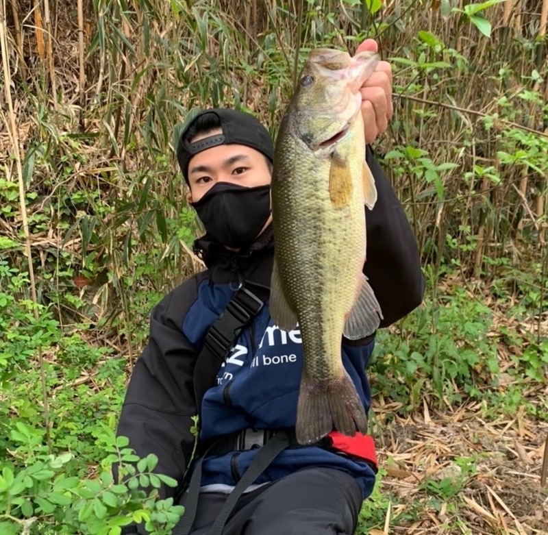 春の野池バスフィッシング