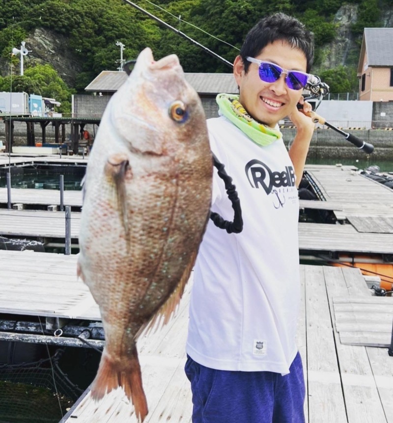 海上釣堀 雑賀崎シーパーク