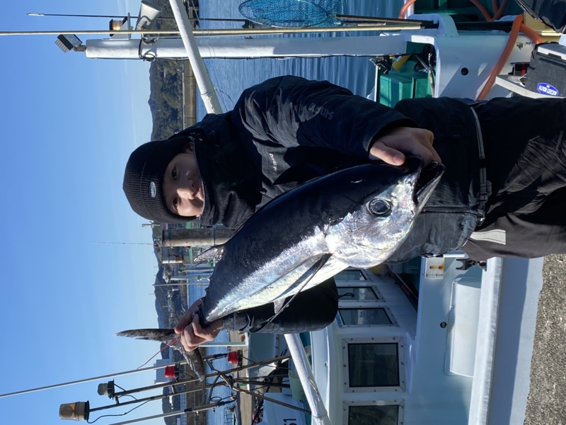 和歌山県串本のジギングでビンチョウマグロ釣果