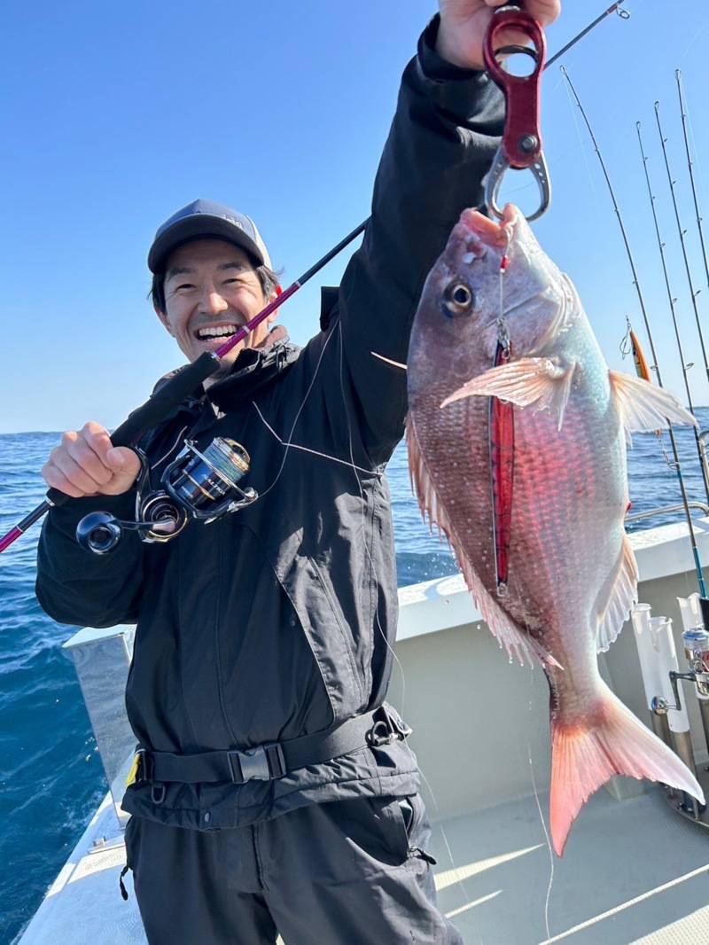京都府宮津ジギングでブリ・マダイ釣果