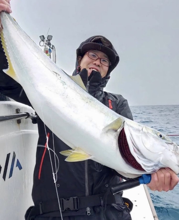京都府舞鶴港の船釣り完全フカセでヒラマサ釣果
