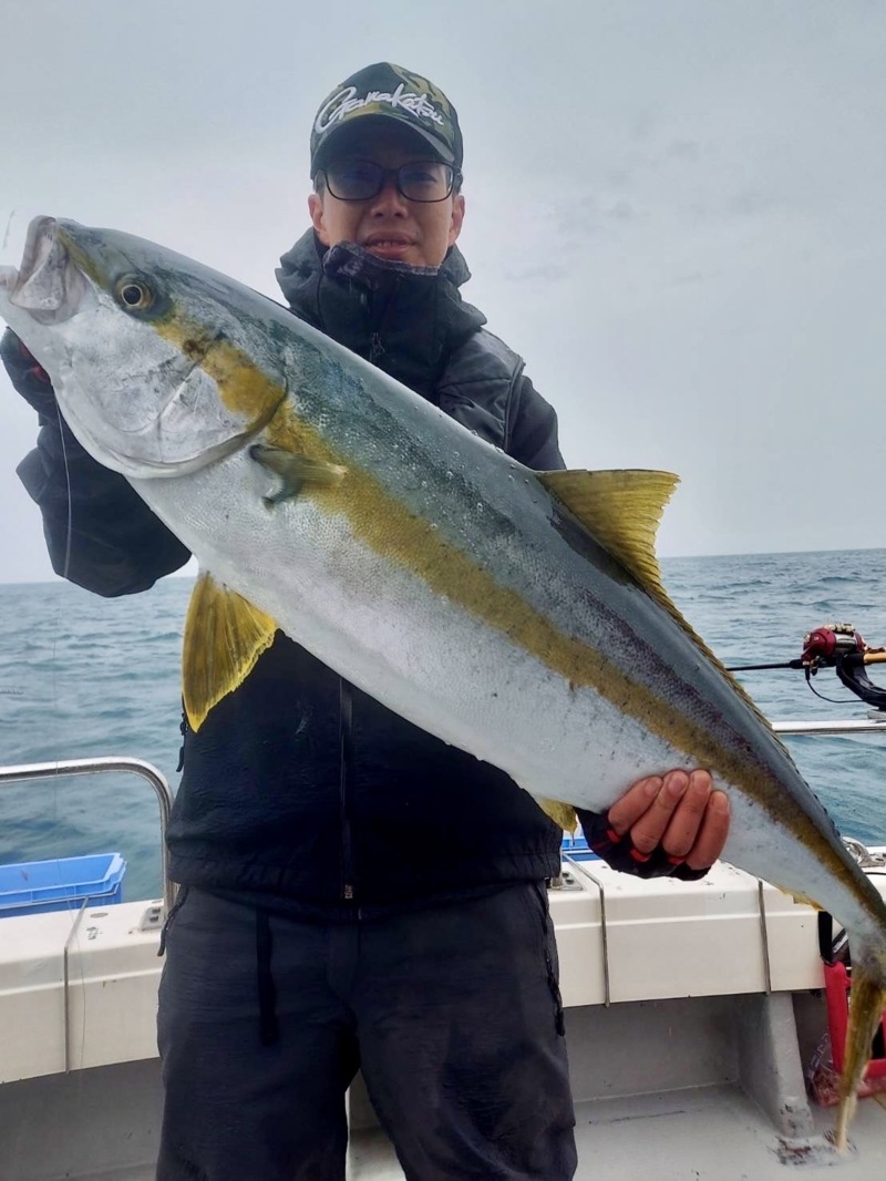 京都府舞鶴港の船釣り完全フカセでヒラマサ釣果