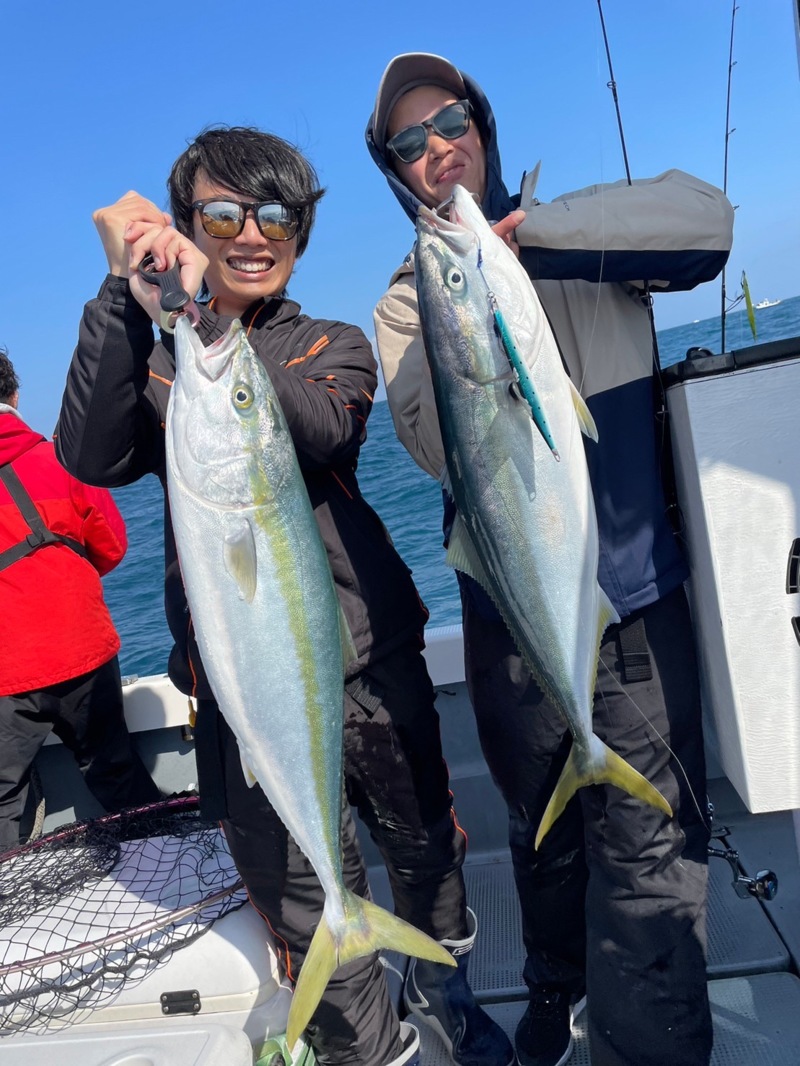 京都伊根からジギングで鰤釣果