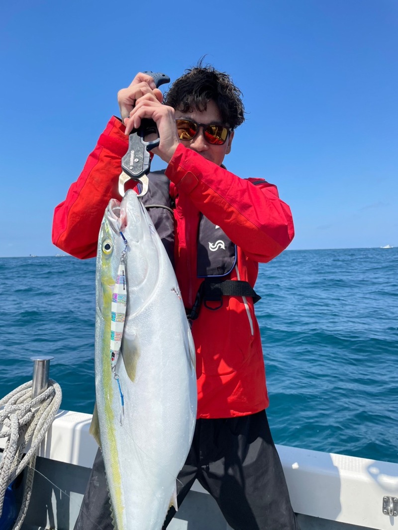 京都伊根からジギングで鰤釣果