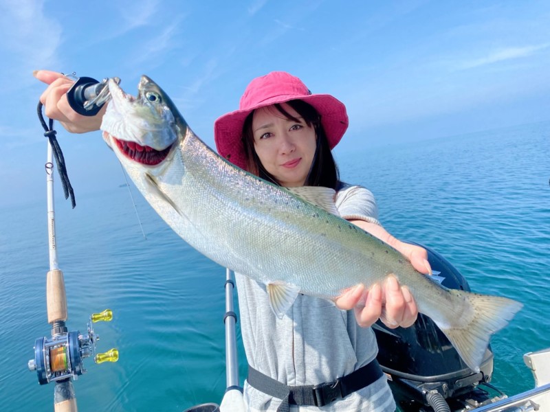 琵琶湖ガイドDubHandFのトローリングでビワマス釣果