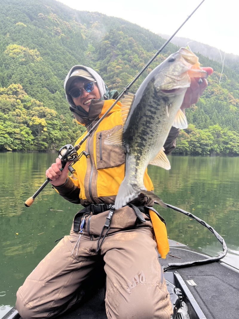 奈良県七色ダムの Ts-ONで春のブラックバス釣果