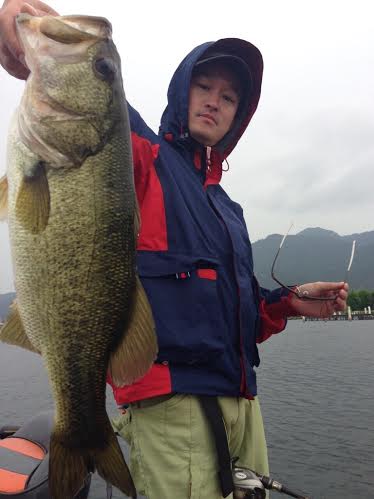 「滋賀県」琵琶湖・ルアーでバス釣果|巻物ゲーム!!!