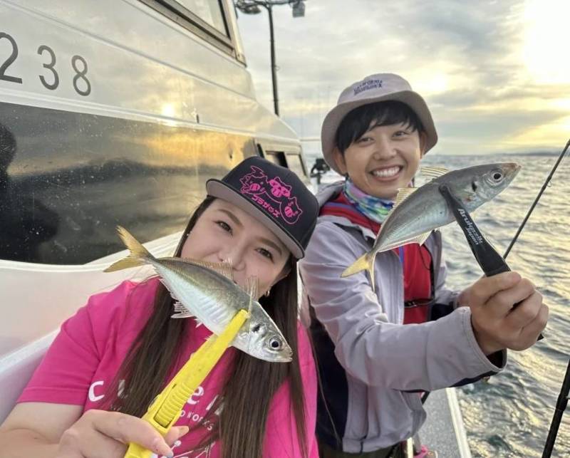 話題のアジコン