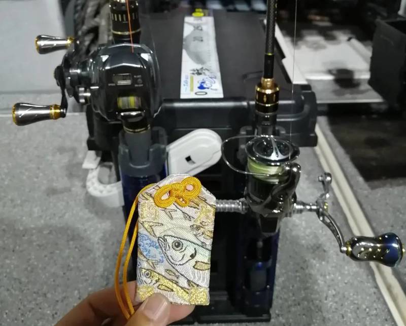 話題のアジコン