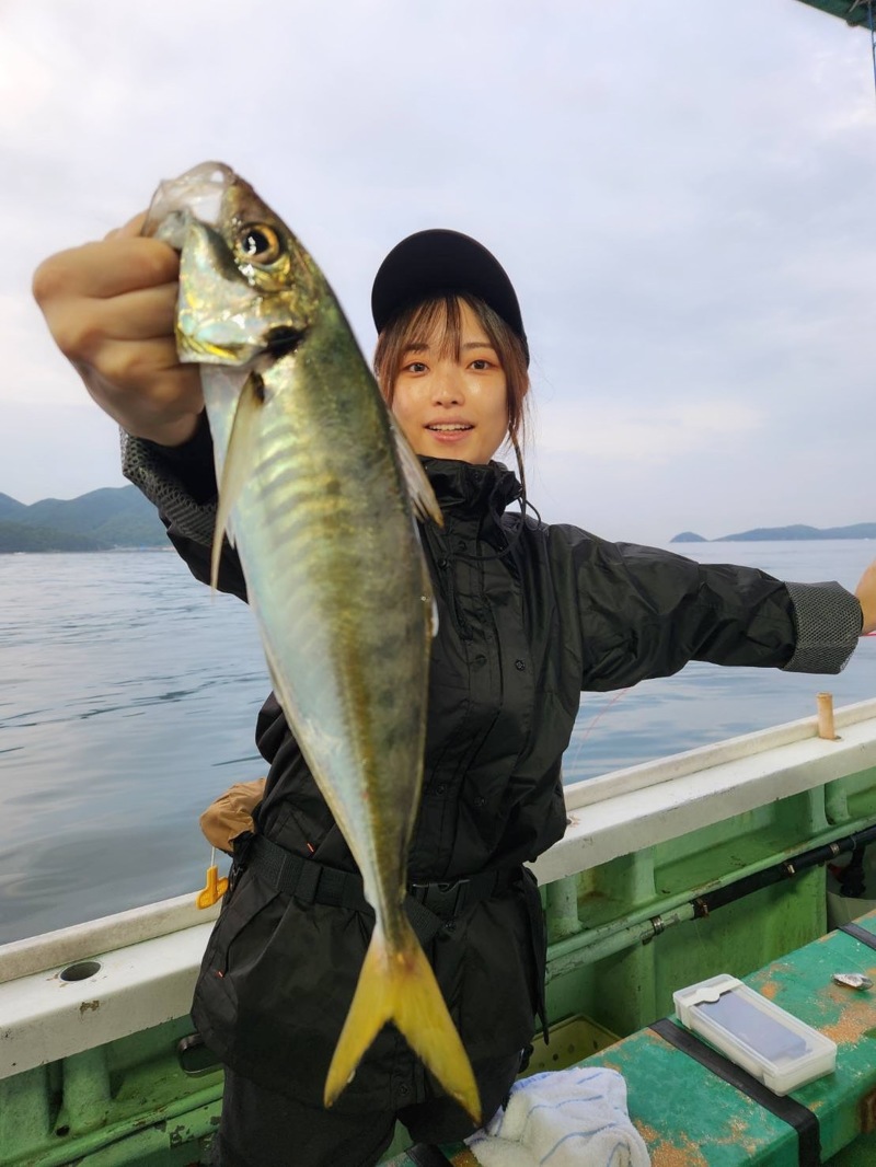 泉南の第二小島丸でアジ五目便!