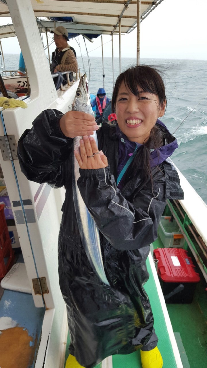 【神戸沖】船・タチウオテンヤ釣り!