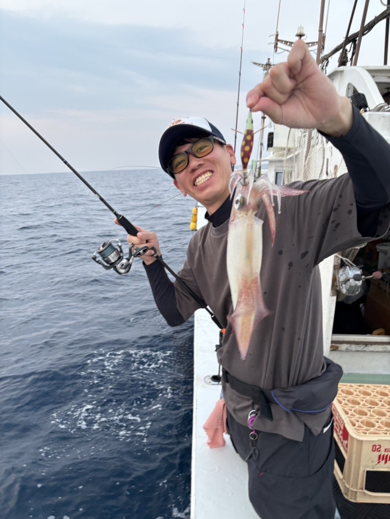 京都府丹後沖イカメタルでケンサキイカ釣果