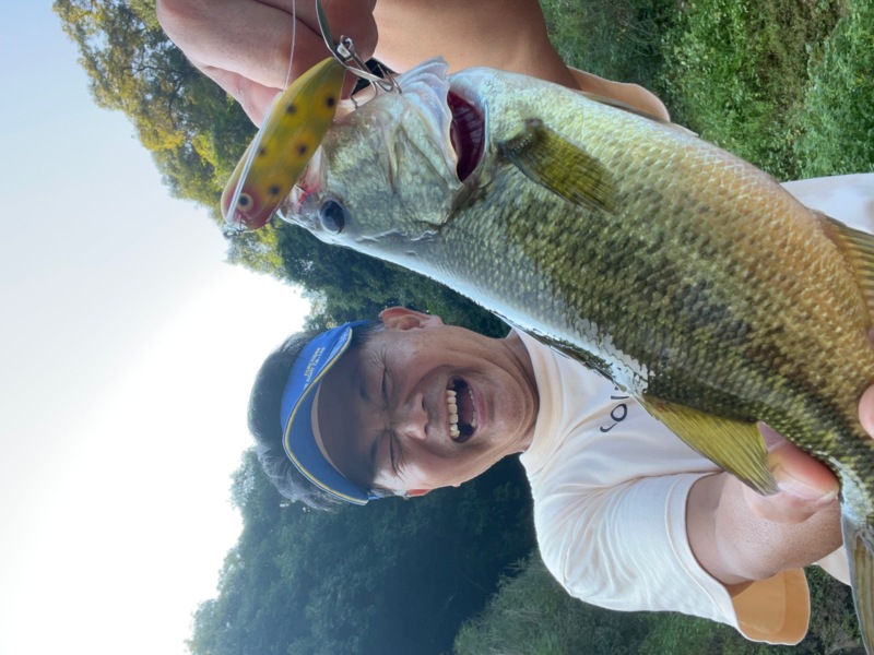 奈良県高山ダムでボートからのルアーでバス釣果