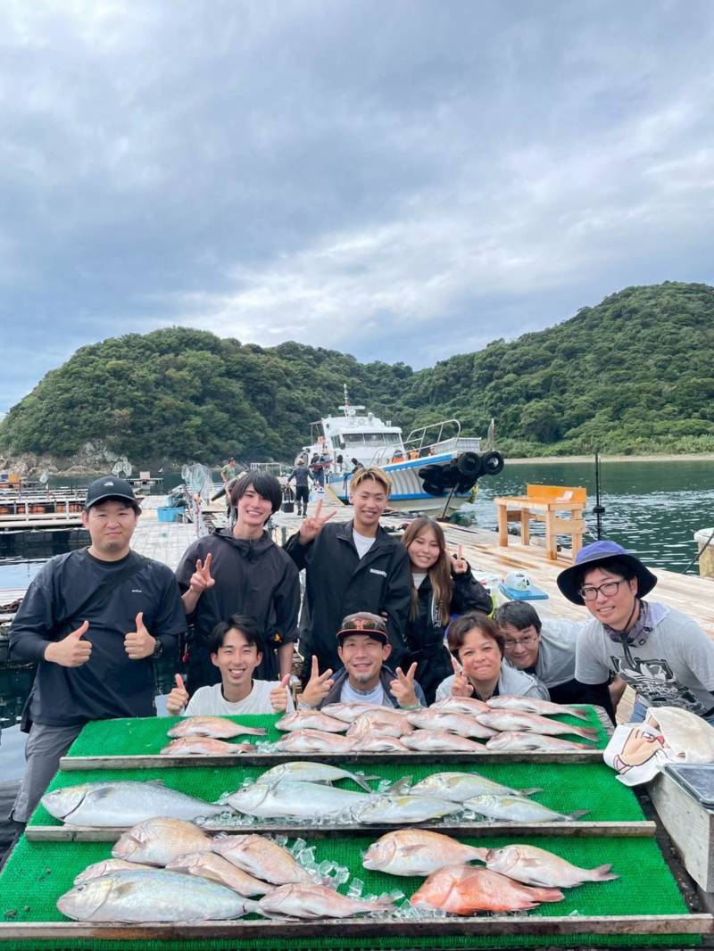 和歌山県の海上釣堀「紀州」でブリ・カンパチ・鯛の釣果