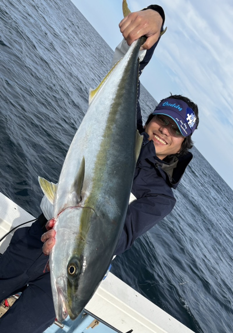 兵庫県香住の船から落とし込み釣りでヒラマサ・ブリ釣果