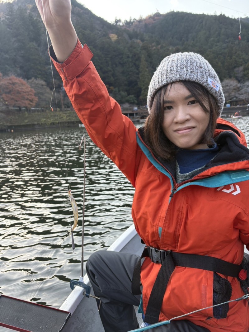 岐阜県伊自良湖のボートからワカサギ釣果