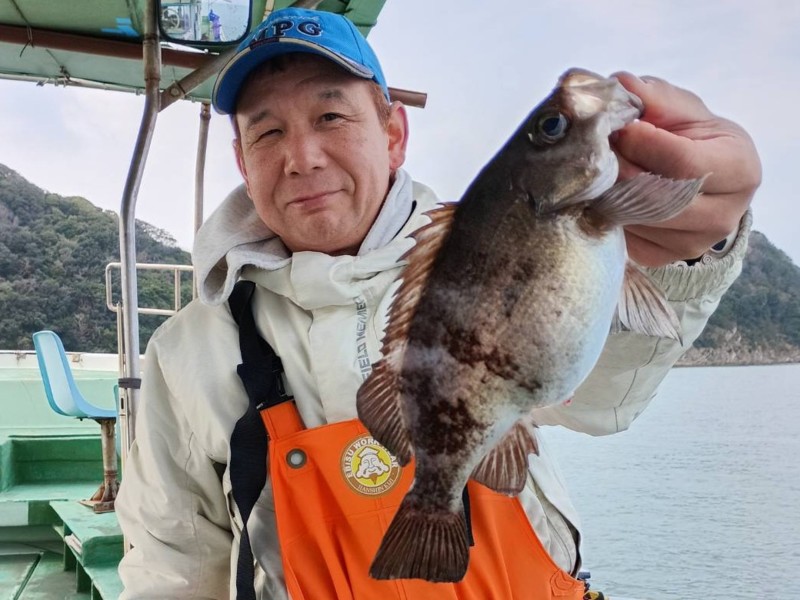 大阪府泉南小島漁港『第二小島丸』のメバル釣果