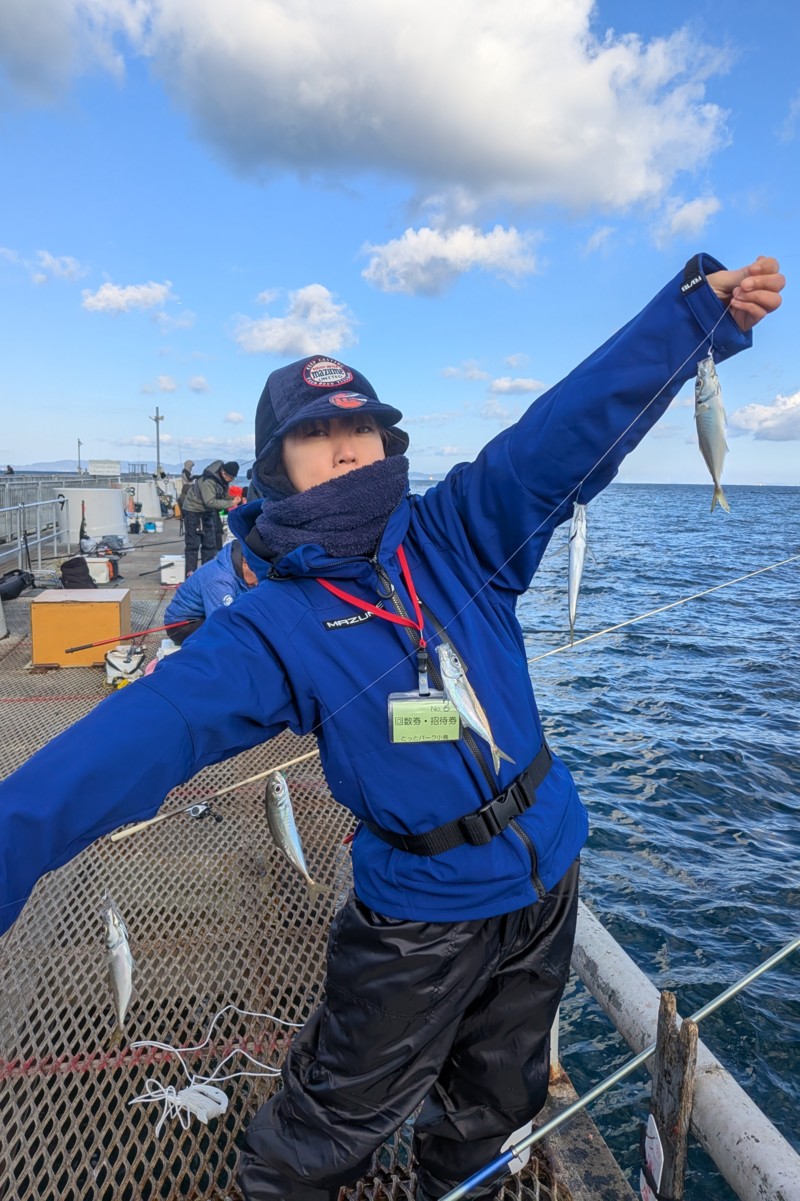 大阪府泉南郡小島の釣り公園『とっとパーク』でサビキのアジ釣果