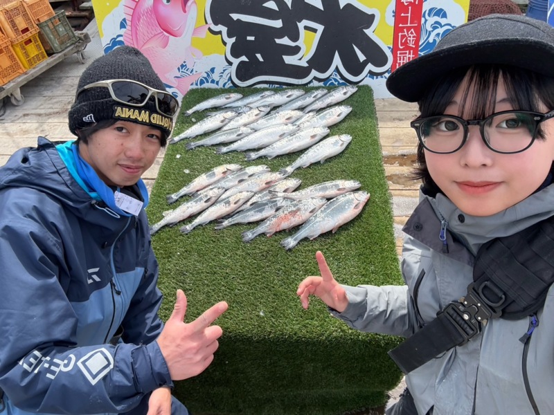 兵庫県姫路市【海上釣堀水宝】のサーモンの釣果